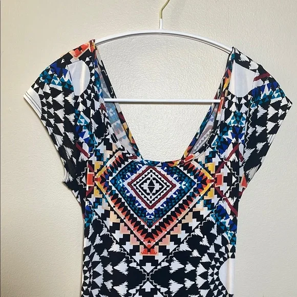 5/$25 BUNDLE Charlotte Russe Multicolor Geometric Maxi Dress - Picture 5 of 9